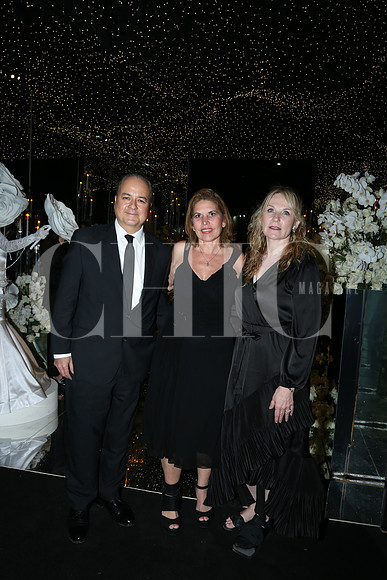Juan Santillan, Angelica Rodríguez y Adriana Ibarra