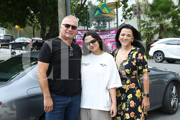Gustavo Morton, Isabela Morton y Mónica Galván de Morton 1