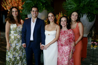 Isa Guajardo, Oscar Villarreal, Sofia Guajardo, Regina Guajardo y María Isabel Villarreal de Guajardo