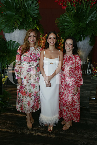 Tere Rojas de Villarreal, Sofia Guajardo y María Isabel Villarreal de Guajardo (4)