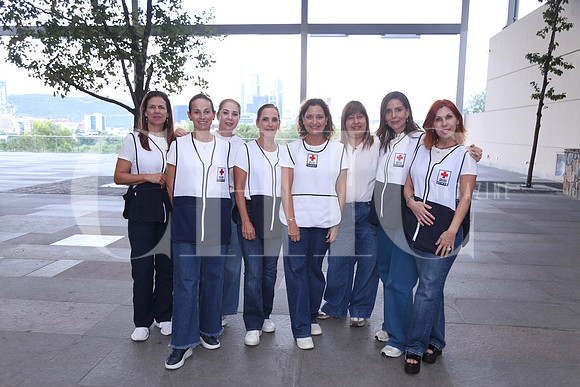 Marisa Valdéz, Roberta Zambrano, Hilda Martínez, Maru Garza T, Nelva Ramírez de Garza, Elsa Berrueto, Mónica Martínez y Laura Barrera de Escames 1