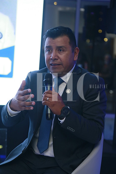 Carlos Sánchez (2)