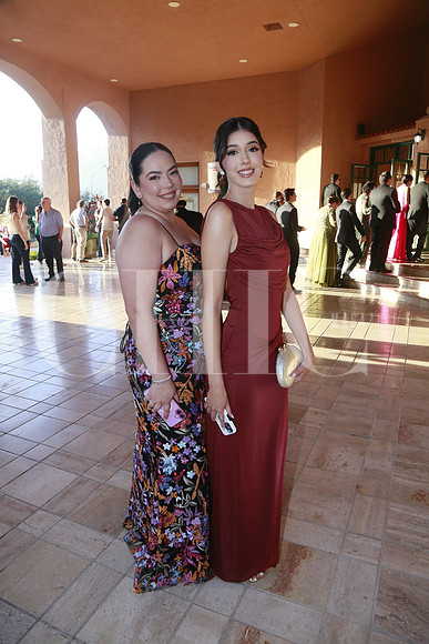 Andrea Garza y Mariana Rodríguez (2)