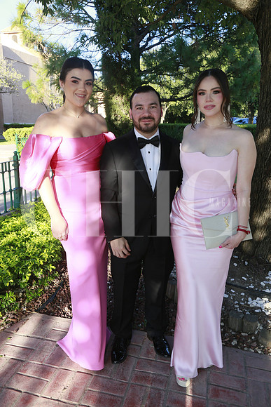 Frida González, René Cantú y Alejandra Muñoz (2)