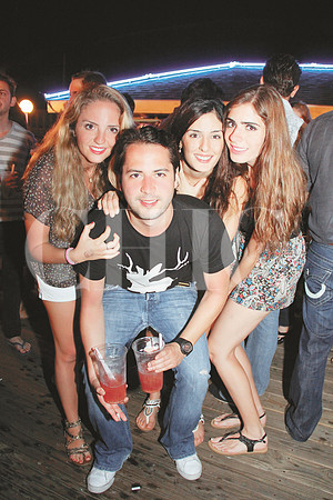 Cristina Villaseñor,Roberto Treviño, Carolina Velasco y Marcela Garza