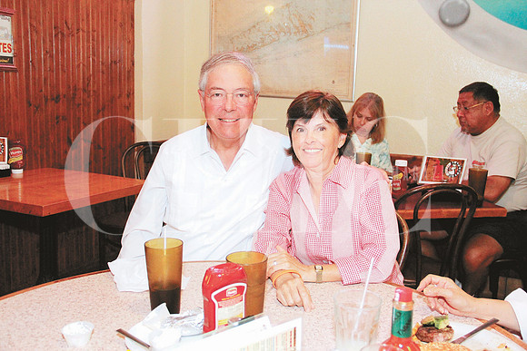 Ámerico Martínez y María de Lourdes González de Martínez