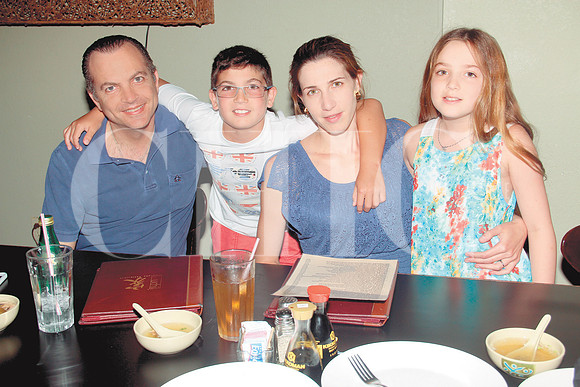 Beto Assad, Beto Assad, Mónica Fernández y Moni Assad