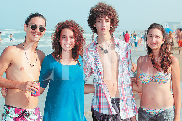Isaac Garza, María Fernanda Madla, Diego Villarreal y Lorena Silveyra