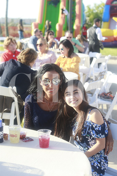 Dily Gomez de Montemayor y Paulina Montemayor