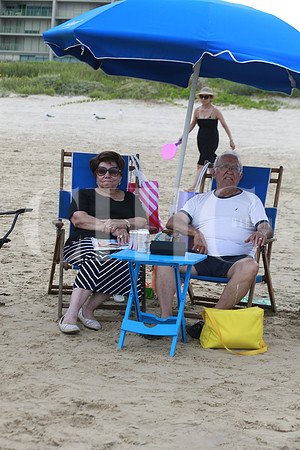 Martha de Olvera y Roberto Olvera