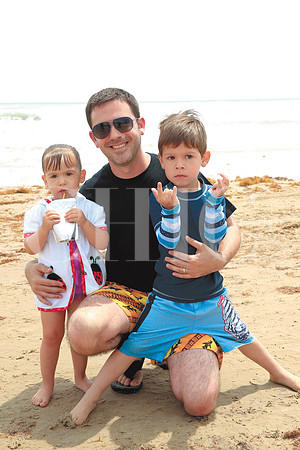Olivia García, Mauricio García y Mauricio García Jr. (8)