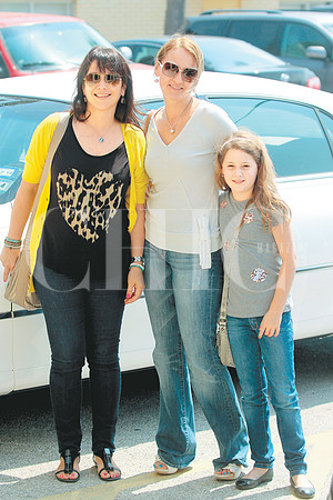 Eva Linda de Hinojosa, Lorena de Galván e Ivanna Galván