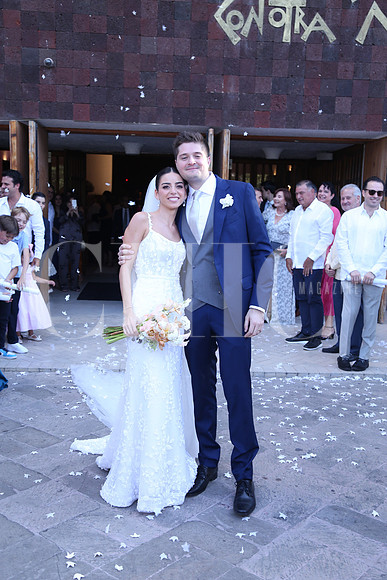 Valeria López y Migue Navarro 8