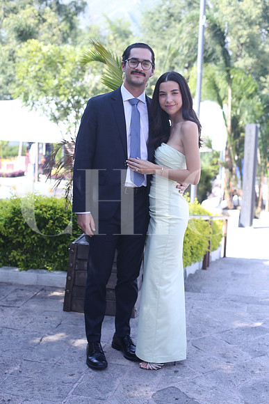 Alejandro Torres y Alejandra Lozano