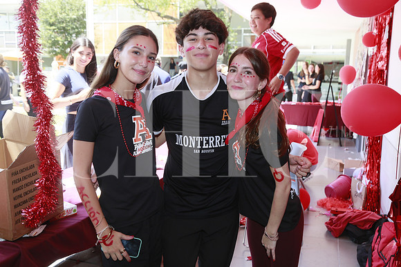 Constanza De la Peña, Pablo Borreo y Codelia Hurtado