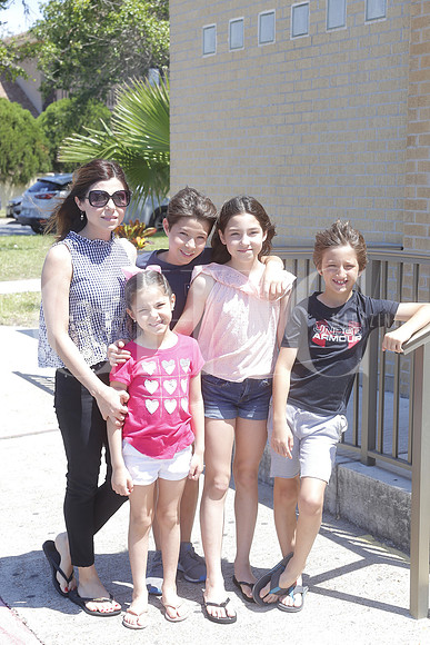 Cristina Quiroga de Garza, Martel Garza, Loretta Garza, Arnaud Garza e Ivana Garza 4