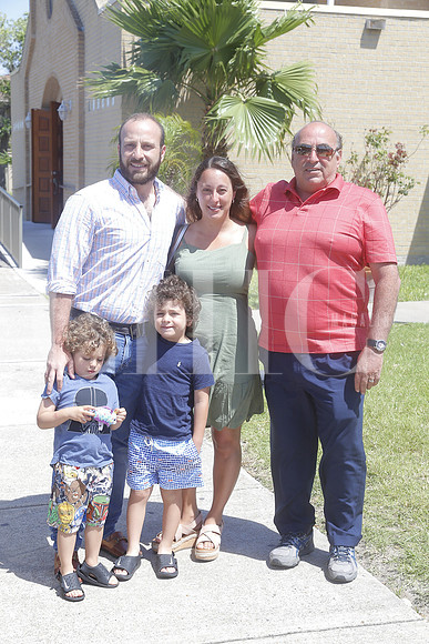 David Guzman, David Guzman, Daniel Guzman, DaLulú Martínez de Guzman y Guillermo Guzman 4