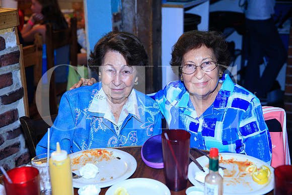 María Guadalupe Montemayor y Ana María Montemayor