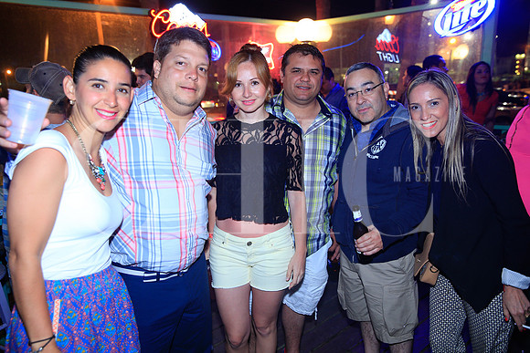 Karen Cantú, Luis Cantú, Tita García, Memo Cortés, Fernando Cardenas y Gaby García