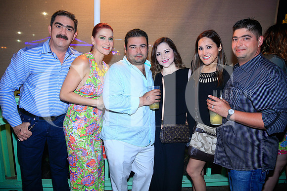 Sergio Gutiérrez, Blanca Rodríguez, Jorge Gutiérrez, Isabel Gutiérrez, Carlos Gutiérrez, Karina González, Emelina de Gutiérrez y Tato Gutiérrez (1)