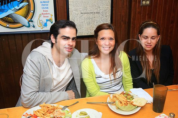 Adrián Villarreal, Fernanda García y Ana Sofía Villarreal