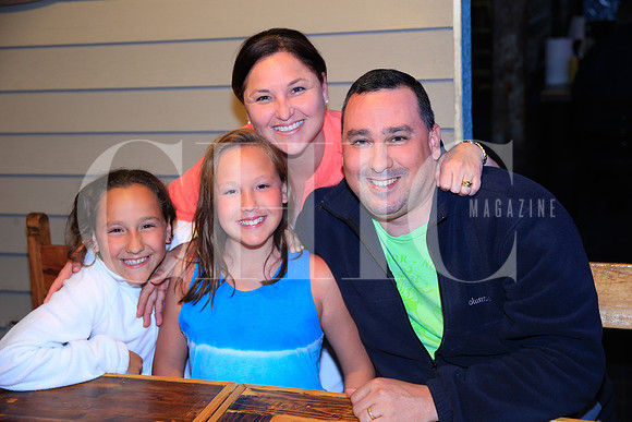Carolina Carvallo, Maritza Carvallo, Maritza Mena y Carlos Carvallo (3)