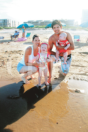 Lucía Margáin, Lucía Salinas, Daniel Salinas y Daniel Salinas
