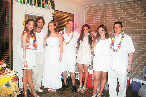 Angie Andonie, Elias Andonie, Lisa González de Andonie, Elías Andonie, Chabe Andonie, Lisa Andonie de Marcos y Javier Marcos