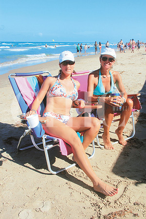 Rebeca de Salinas y Christel Enkerlin de Belden