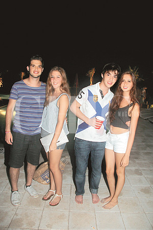 Mariana González, Andrés Guajardo y Andrea Carrillo