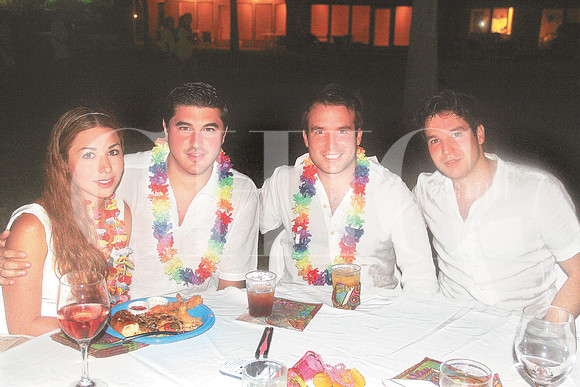 Ana Ibarra, Oscar Treviño, Manuel Garza y Víctor Garza