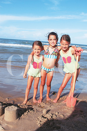 Regina Páez, María Álvarez y María Páez
