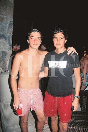 Adrián Garza y Adrián González