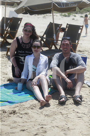 Blanca Sarasino, Ana Gonzalez y Jose Albo