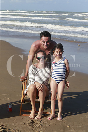 Alia Charval de Villarreal, Raul Villarreal y Galia Villarreal