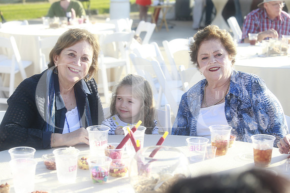 Rosa Maria Martinez de Elosua, Carolina del Bosque y Silvia Martinez