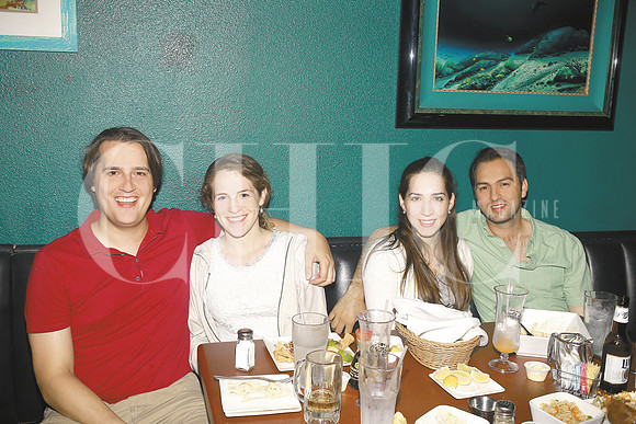 Mauricio Hinojosa, Ana Paola Reiter de Hinojosa, Paola Treviño y Guillermo Bortoni