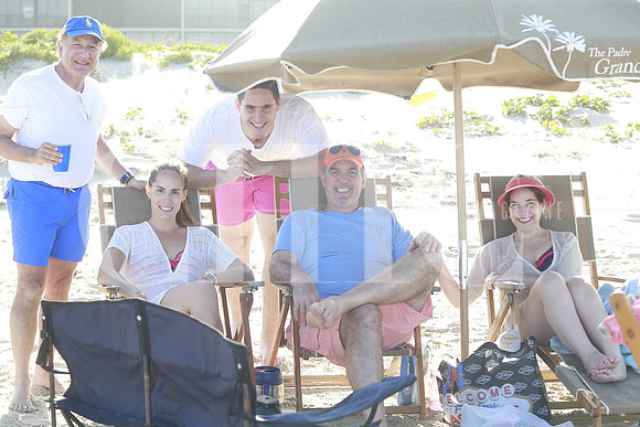 Luis Cales, bobby Dillon, Lizy Dillon, Roberto Dillon y Tere de Dillon