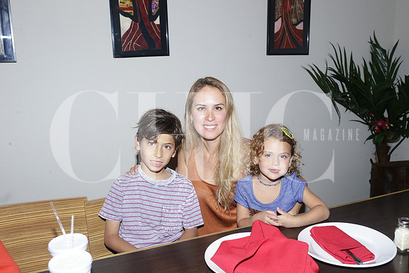 Alessio Yarte, Vicky Zambrano de Yarte, Maxima Fernandez, Arantza Yarte y Rodrigo Yarte