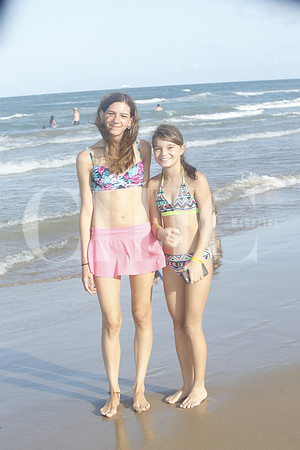 Ana Karen Elizondo y Franciela Quintanilla