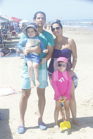 Marcelo Pérez, Jaime Pérez, Mónica de Pérez y Regina Pérez