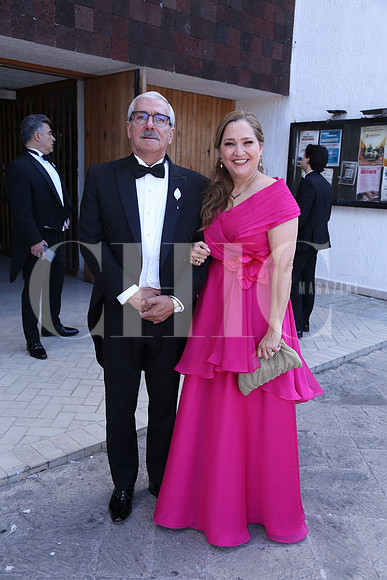 Carlos Mattei y Alejandra Llaguno de Mattei ( Papás Novia)1