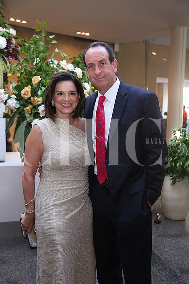 Sandra Gamez de Meouchi y Adrián Meouchi0