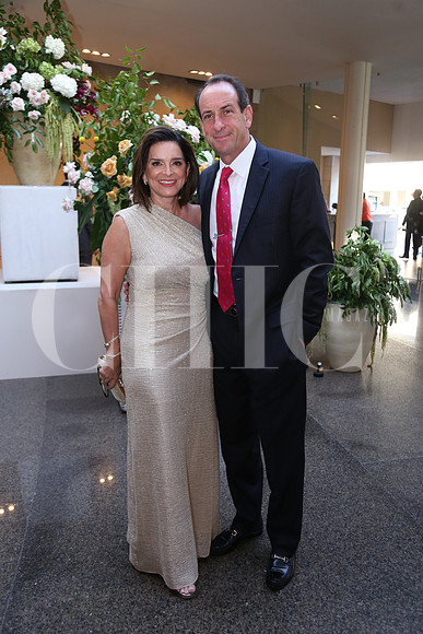 Sandra Gamez de Meouchi y Adrián Meouchi1
