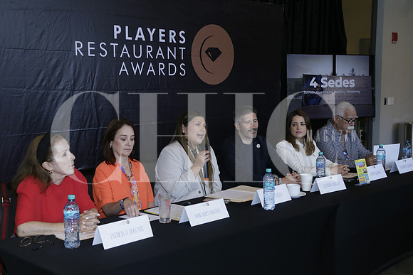 Patricia O Roccatti, Maricarmen Martínez, Rocio Castillo, Alejandro Martínez, Kathia Guajardo y Gualberto Elizondo (2)
