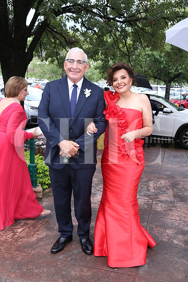 Eduardo Garza y Olga Duron ( Papás Novio)0