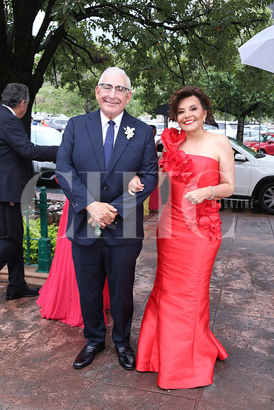Eduardo Garza y Olga Duron ( Papás Novio)1