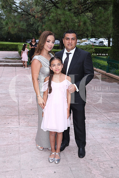 Mariela Salinas de Berlanga, Edmundo Berlanga y Majo Berlanga 0