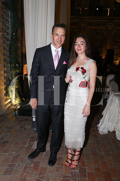 Protracio Rodriguez y Karen Almaguer de Rodriguez 0