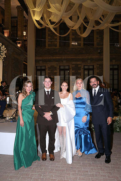 Alejandra Irigoyen, Diego Carenas, Dany Barona, Lizeth Suárez de Barona y Carlos Baron ( PAPÁS DE LOS NOVIOS) 2